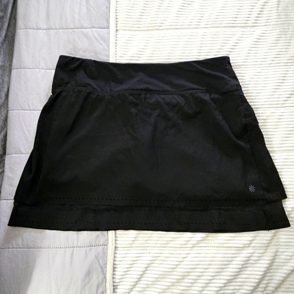 Athleta Dresses & Skirts - Athleta Black Athletic Skort Laser Run Size M